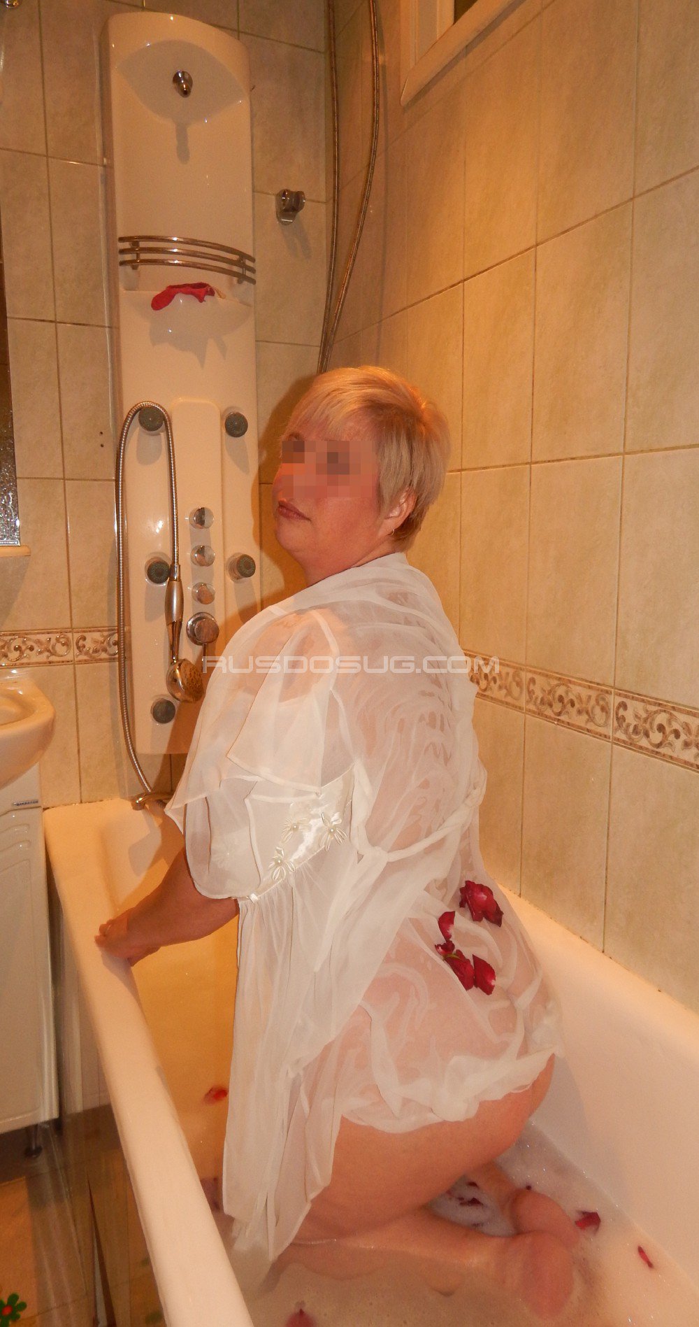 Проститутка Наташа возрастом 45 с ростом 165 см для интима в Москве